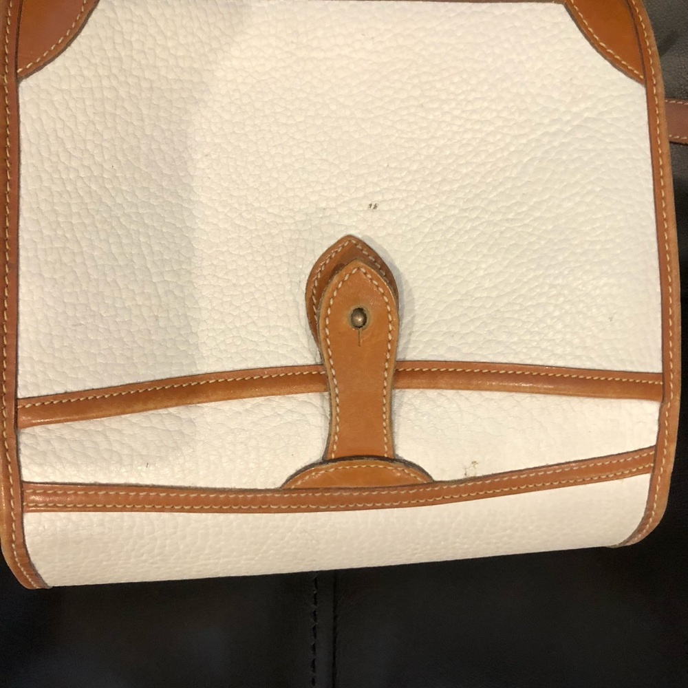 Handbag - Picture 2 of 3